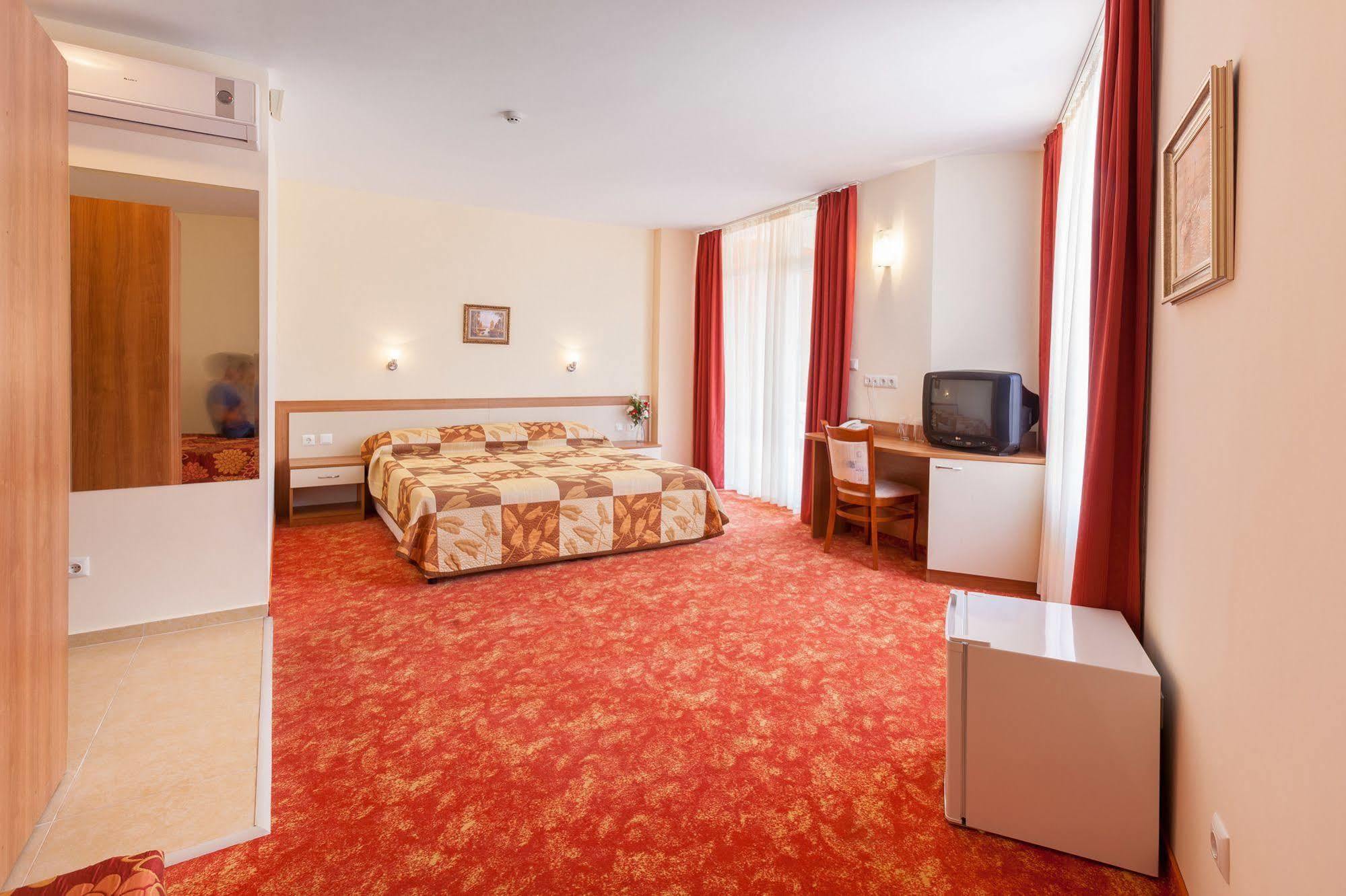 Hotel Riagor Slantschew brjag Exterior foto